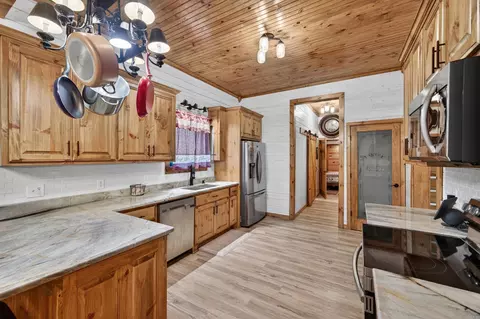 Kitchen - 2850 E Hwy 88 Hwy, Sims, AR 71969 photo 3 of 3