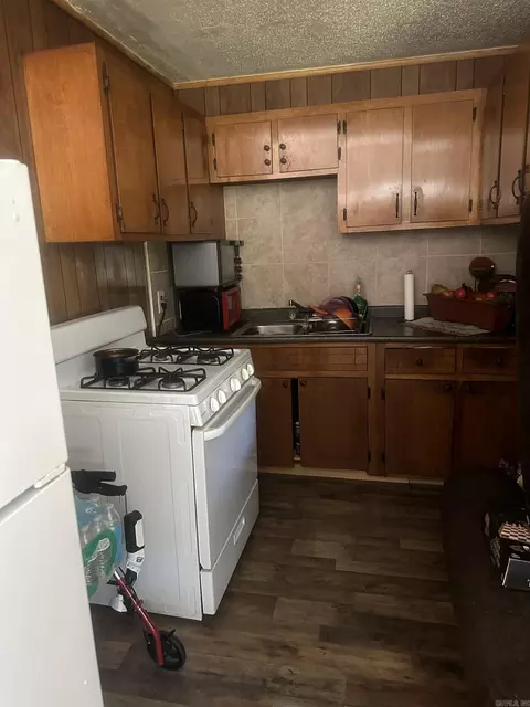 2317 W 26th Ave, Pine Bluff, AR 71603 photo 2