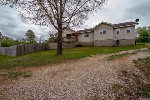 Exterior - 414 Carpenter Rd, Thayer, MO 65791 photo 9 of 10