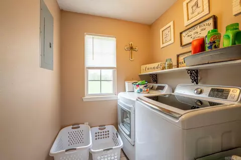 Other - 414 Carpenter Rd, Thayer, MO 65791 photo 4 of 12