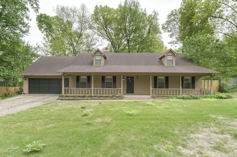 1306 Misty Dr, Benton, AR 72019