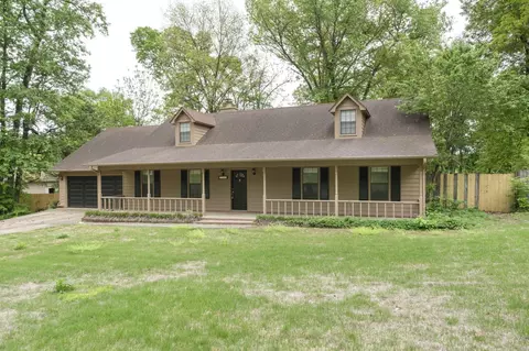 1306 Misty Dr, Benton, AR 72019 photo 2