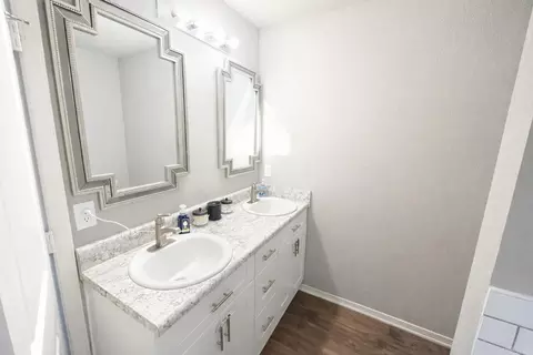 Bath - 6300 Lena Dr, Alexander, AR 72002 photo 1 of 5