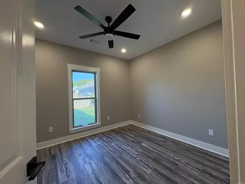 Bedroom - 1850 Pecan Creek Dr, Conway, AR 72034 photo 2 of 2