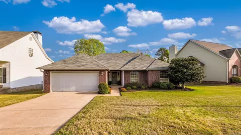 12 Cherryhill Cv, Little Rock, AR 72211