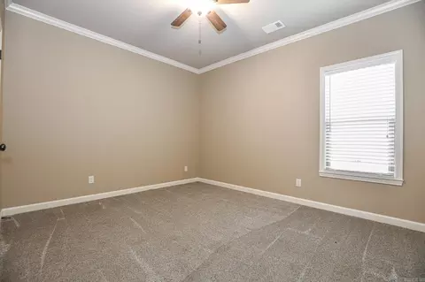 Bedroom - 6009 Hardin Dr, Bryant, AR 72022 photo 4 of 11