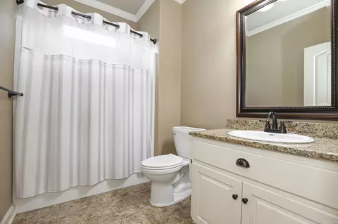 Bath - 6009 Hardin Dr, Bryant, AR 72022 photo 4 of 4