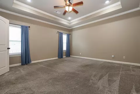 Bedroom - 6009 Hardin Dr, Bryant, AR 72022 photo 1 of 11