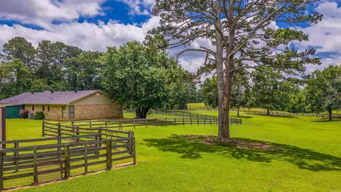 Exterior - 9 Hensley Dr, Damascus, AR 72039 photo 11 of 15