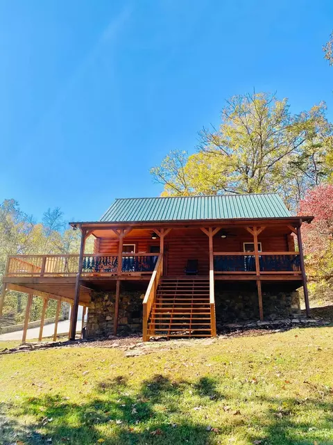 355 Riverbend Dr, Clinton, AR 72031