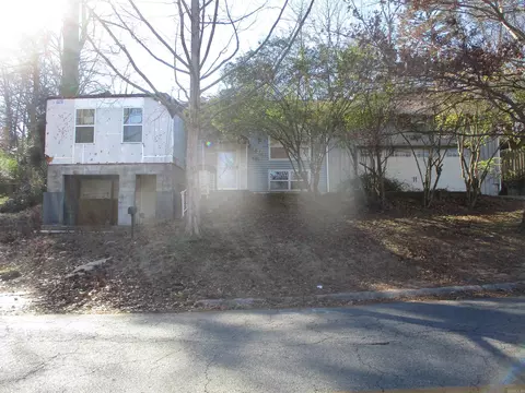 57 White Oak Ln, Little Rock, AR 72227