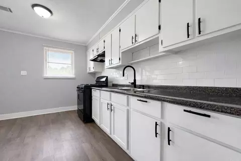 Kitchen - 903 Belmont Dr, Pine Bluff, AR 71601 photo 1 of 1