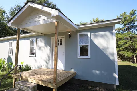 Exterior - 717721 Ellis Ave, Trumann, AR 72472 photo 2 of 2