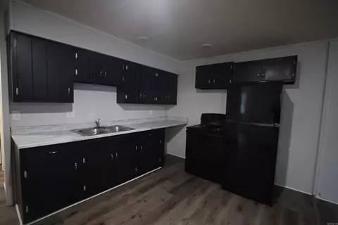 Kitchen - 717721 Ellis Ave, Trumann, AR 72472 photo 2 of 2