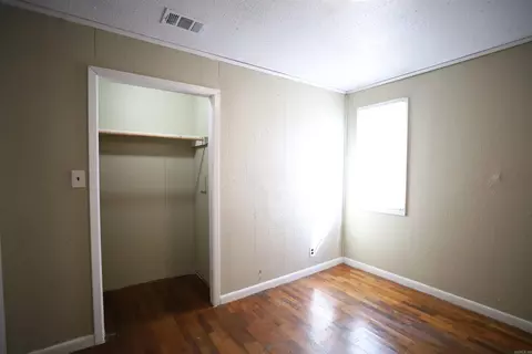 Bedroom - 717721 Ellis Ave, Trumann, AR 72472 photo 2 of 8