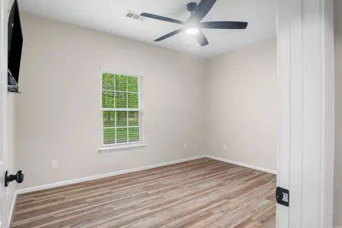 Bedroom - 2153 Seaton Rd, Ward, AR 72176 photo 1 of 4