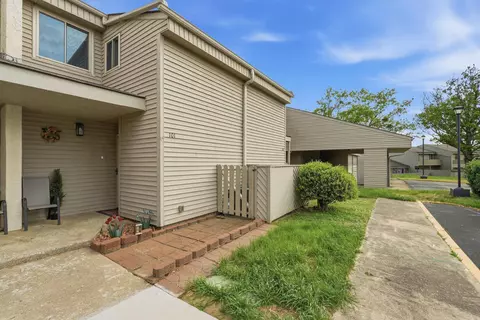 135 Hillview Dr #101, Fairfield Bay, AR 72088