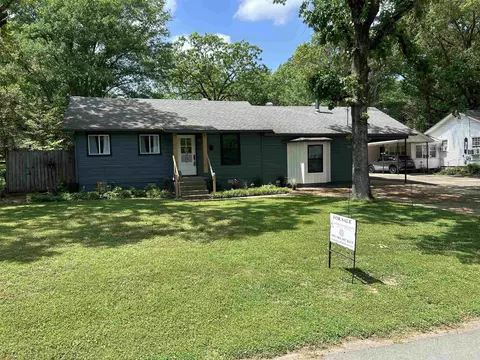 305 Glenora Ave, Sherwood, AR 72120