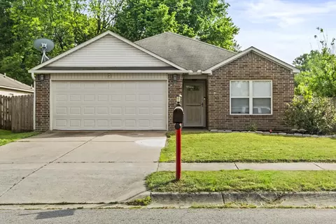 512 Saunders Dr, North Little Rock, AR 72117