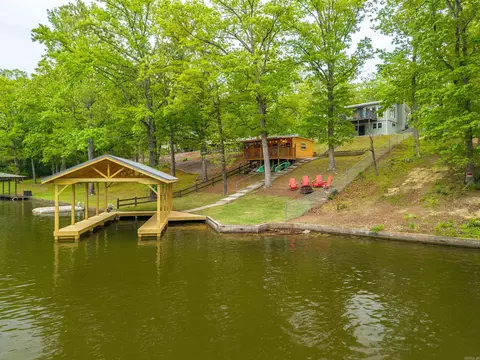 128 Riverside Dr, Hot Springs, AR 71913