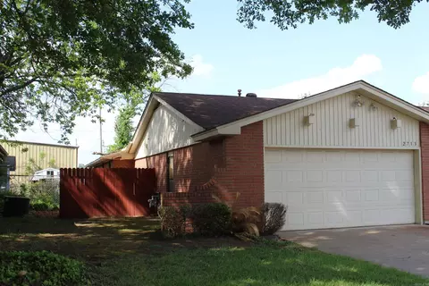 Exterior - 2713 E 10th Ave, Pine Bluff, AR 71601 photo 2 of 6