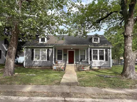 226 N 14th St, Arkadelphia, AR 71923