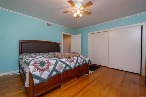 Bedroom - 1400 W 33rd St, Pine Bluff, AR 71603 photo 8 of 12