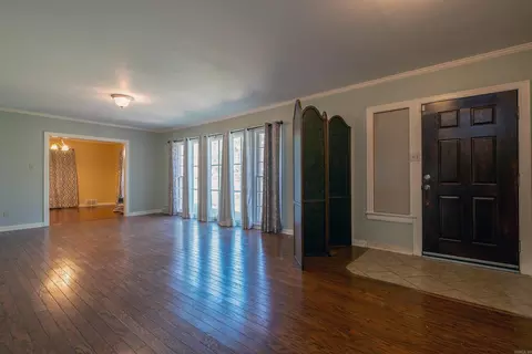 Living - 1400 W 33rd St, Pine Bluff, AR 71603 photo 1 of 5