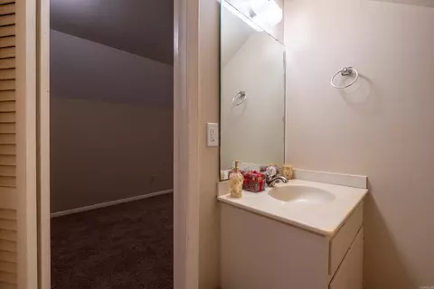 Bath - 1400 W 33rd St, Pine Bluff, AR 71603 photo 3 of 4