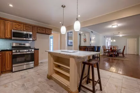 Kitchen - 1400 W 33rd St, Pine Bluff, AR 71603 photo 3 of 4