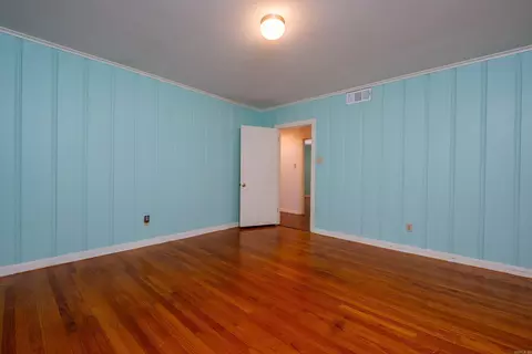 Bedroom - 1400 W 33rd St, Pine Bluff, AR 71603 photo 11 of 12