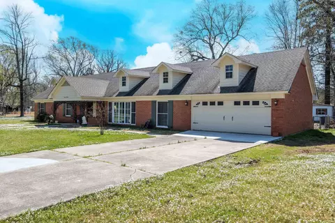 Exterior - 1400 W 33rd St, Pine Bluff, AR 71603 photo 2 of 8