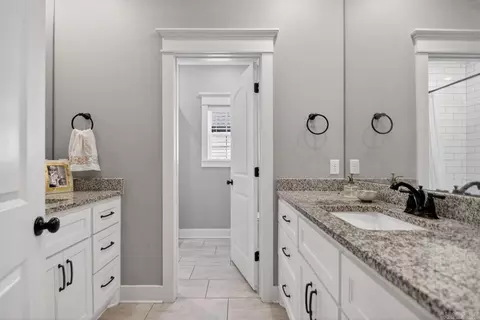 Entry Way - 2580 Overcup, Conway, AR 72034 photo 3 of 3