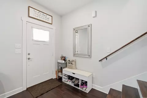 Entry Way - 2921 Gillis Dr, Benton, AR 72015 photo 4 of 4