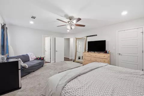 Bedroom - 2921 Gillis Dr, Benton, AR 72015 photo 2 of 8