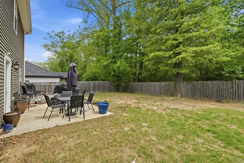 Exterior - 2921 Gillis Dr, Benton, AR 72015 photo 9 of 11