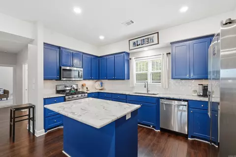 Kitchen - 2921 Gillis Dr, Benton, AR 72015 photo 2 of 6