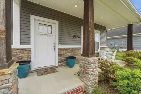 Exterior - 2921 Gillis Dr, Benton, AR 72015 photo 3 of 11