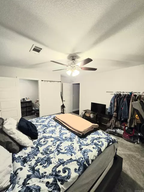 Bedroom - 2921 Gillis Dr, Benton, AR 72015 photo 8 of 8