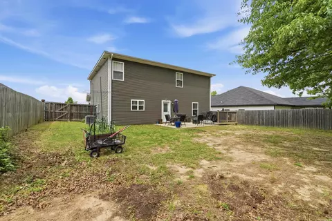Exterior - 2921 Gillis Dr, Benton, AR 72015 photo 7 of 11
