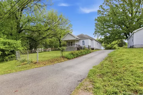 304 S 3rd St, Benton, AR 72015 photo 2