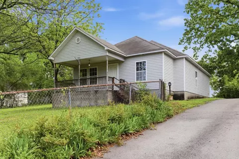 304 S 3rd St, Benton, AR 72015 photo 3