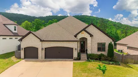 95 Clervaux Dr, Little Rock, AR 72223