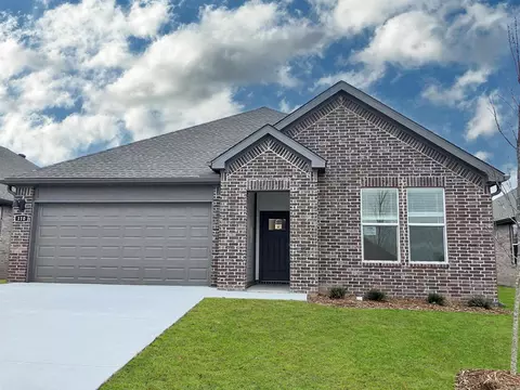 44 Plantation Dr, Mayflower, AR 72106