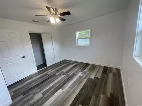 Bedroom - 307 Hazard St, Horatio, AR 71842 photo 3 of 5