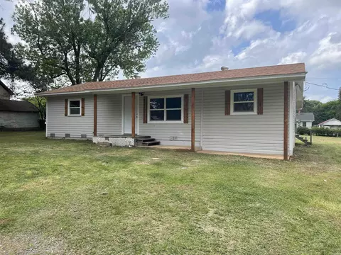 Exterior - 307 Hazard St, Horatio, AR 71842 photo 2 of 4