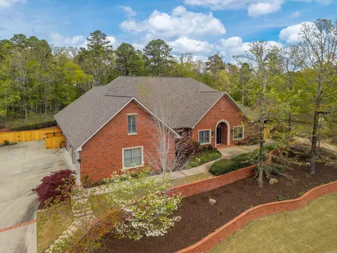 201 Dellmere Dr, Hot Springs, AR 71913