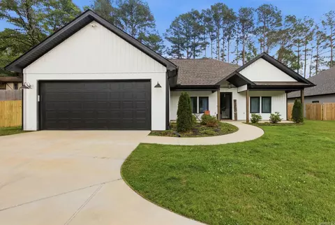 1612 Sorrell Rd, Benton, AR 72015