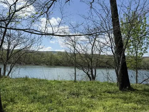 000 Kate Ln, Batesville, AR 72501