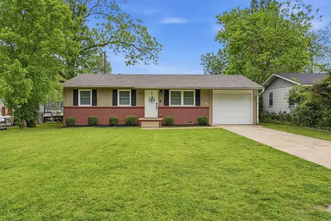 104 Stevenson St, Jacksonville, AR 72076